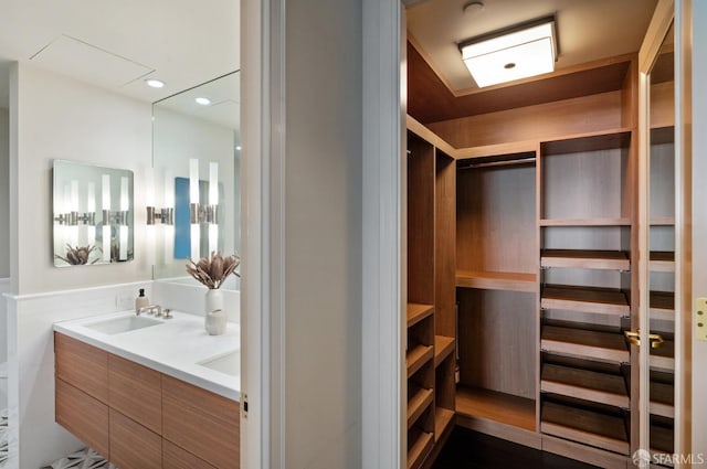 765 Market St Unit 32H, San Francisco, CA 94103 - walk in closet featuring a sink
