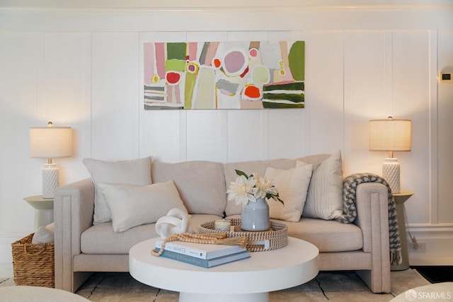 137 Edna St, San Francisco, CA 94112 - living area with a decorative wall