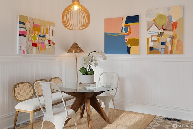 137 Edna St, San Francisco, CA 94112 - dining room with a wainscoted wall