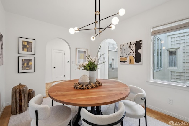 dining room featuring an inviting chandelier