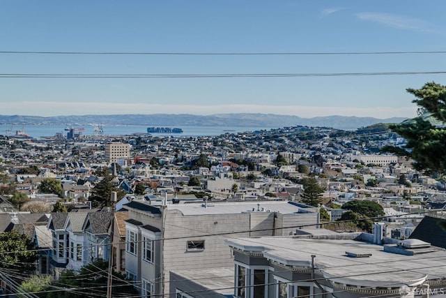 city view featuring a mountain view