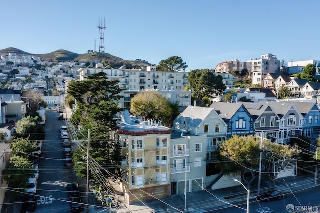 drone / aerial view featuring a mountain view