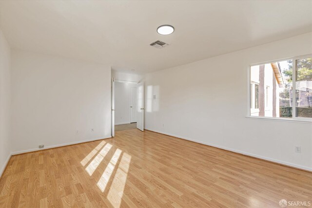 empty room featuring light hardwood / wood-style flooring