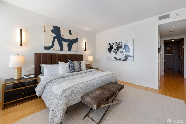 188 Minna St Unit 24A, San Francisco, CA 94105 - bedroom featuring light wood-style floors and baseboards
