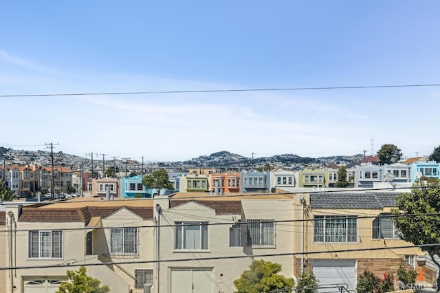 77 Reddy St, San Francisco, CA 94124 - city view with nearby suburban area
