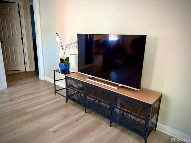 38002 Stenhammer Dr, Fremont, CA 94536 - detailed view of wood finished floors and baseboards