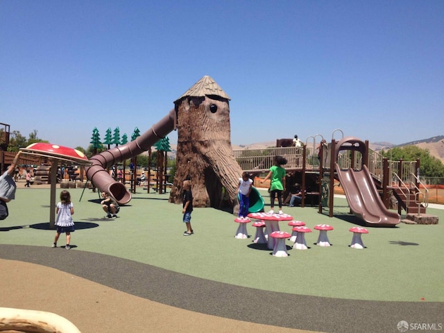 38002 Stenhammer Dr, Fremont, CA 94536 - view of community playground