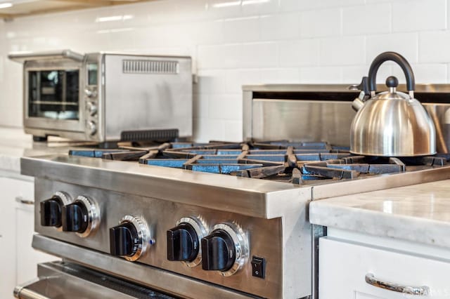 interior details with tasteful backsplash