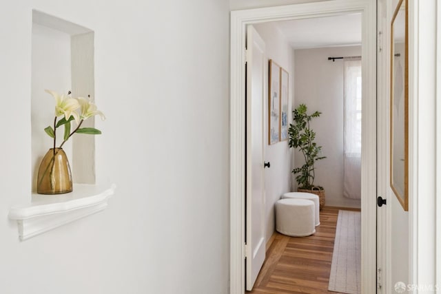 600 Ellsworth St, San Francisco, CA 94110 - hall featuring wood finished floors