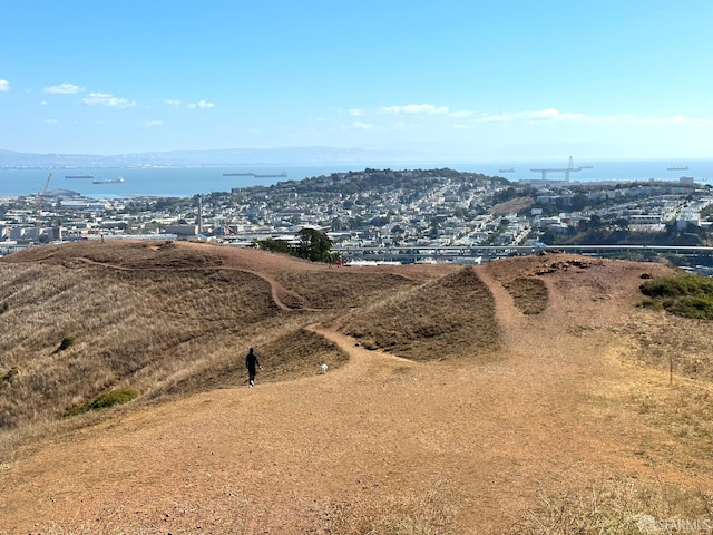 600 Ellsworth St, San Francisco, CA 94110 - view of mountain background with a large body of water