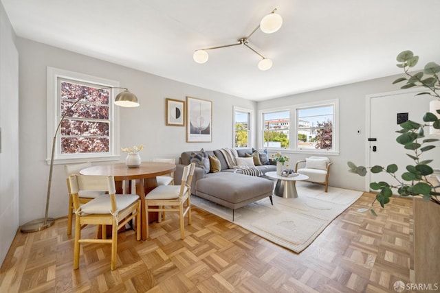 600 Ellsworth St, San Francisco, CA 94110 - view of living area