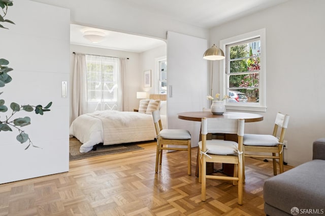 600 Ellsworth St, San Francisco, CA 94110 - bedroom featuring multiple windows
