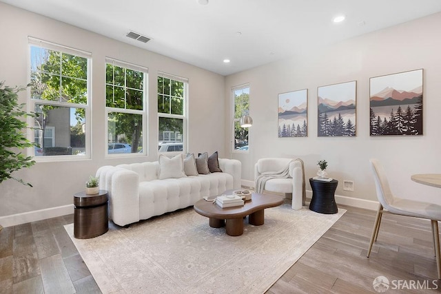 192 Montevina Way, Hayward, CA 94545 - living room featuring plenty of natural light, baseboards, wood finished floors, and recessed lighting