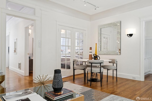1205 Oak St Unit 2, San Francisco, CA 94117 - living room featuring wood finished floors and rail lighting