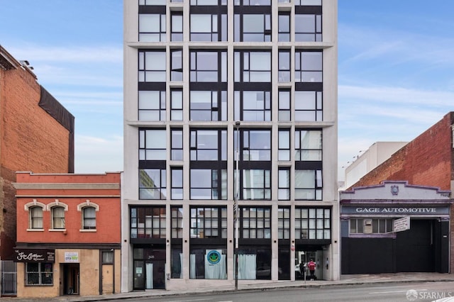 1433 Bush St Unit 702, San Francisco, CA 94109 - view of apartment building / complex