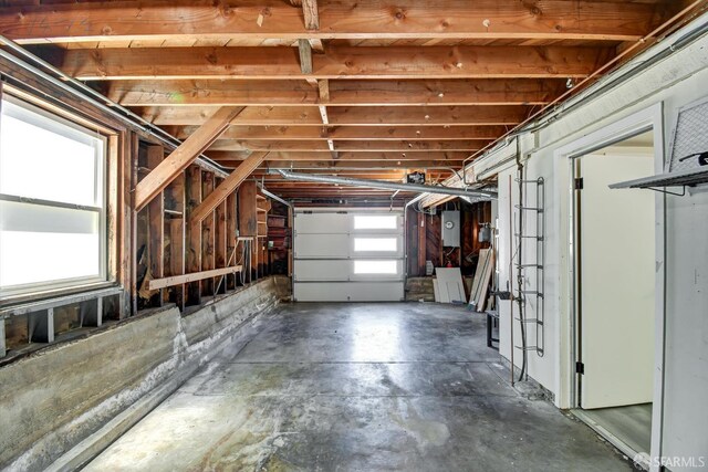 1675 Quint St, San Francisco, CA 94124 - view of garage