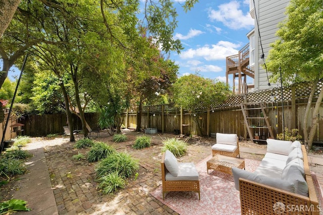 2013-2015 Golden Gate Ave, San Francisco, CA 94115 - fenced backyard featuring a patio and an outdoor living space