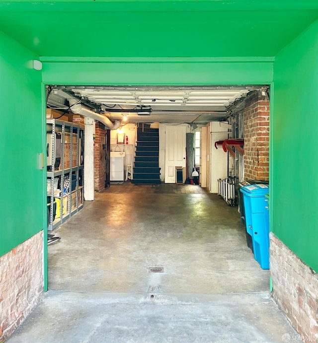 2013-2015 Golden Gate Ave, San Francisco, CA 94115 - garage featuring washer / dryer