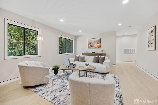 1098 Siler Pl, Berkeley, CA 94705 - living area with light wood-style floors, recessed lighting, and baseboards