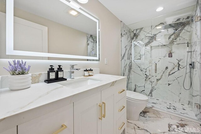 1098 Siler Pl, Berkeley, CA 94705 - full bathroom featuring marble finish flooring, toilet, vanity, a marble finish shower, and recessed lighting