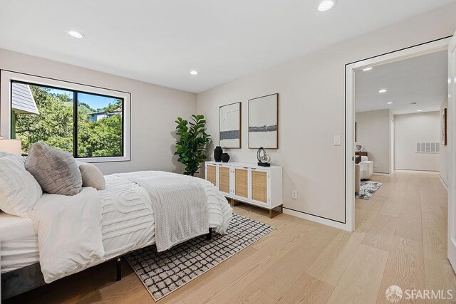 1098 Siler Pl, Berkeley, CA 94705 - bedroom with light wood-style floors, recessed lighting, and baseboards