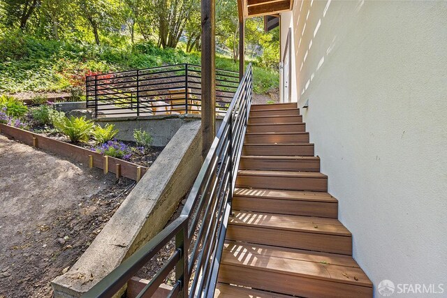1098 Siler Pl, Berkeley, CA 94705 - view of stairs