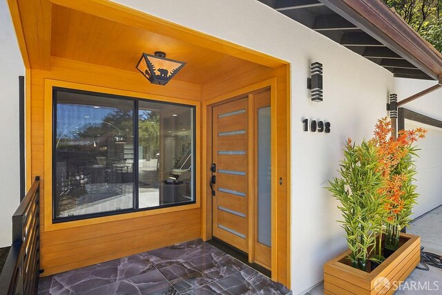 1098 Siler Pl, Berkeley, CA 94705 - property entrance featuring stucco siding