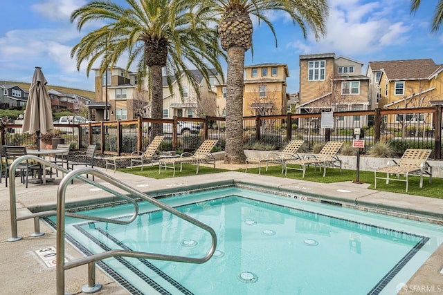 7240 Carneros Ln, Dublin, CA 94568 - view of swimming pool featuring a residential view and a pool