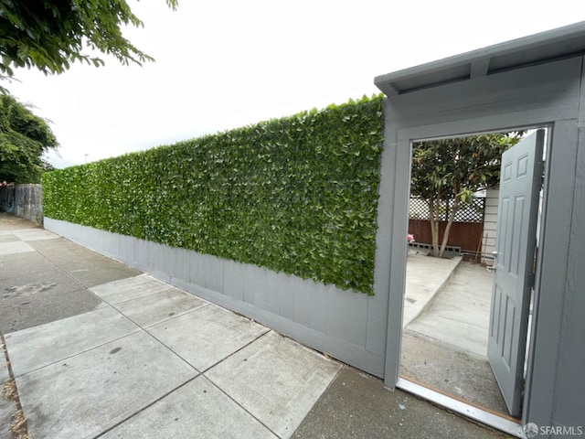766 Thornton Ave, San Francisco, CA 94124 - photo 6