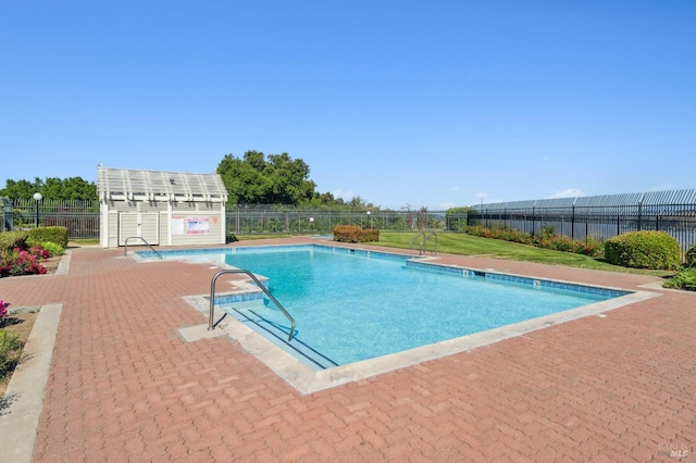 1201 Glen Cove Pkwy Unit 514, Vallejo, CA 94591 - community pool featuring a patio area