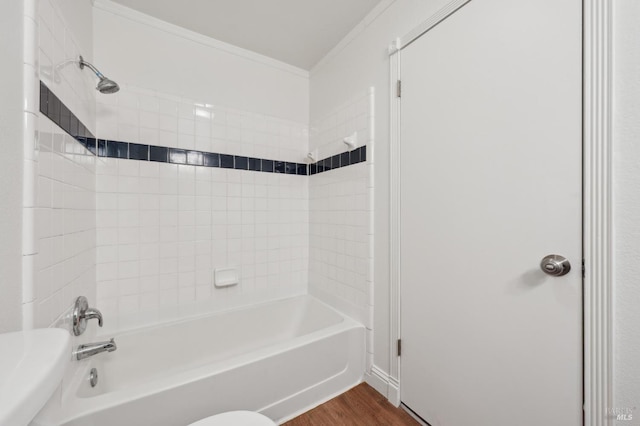 1201 Glen Cove Pkwy Unit 514, Vallejo, CA 94591 - bathroom featuring wood finished floors, shower / tub combination, and ornamental molding