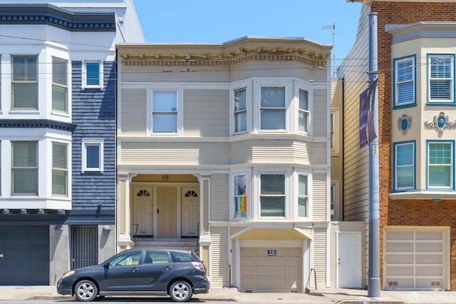 view of front facade featuring an attached garage