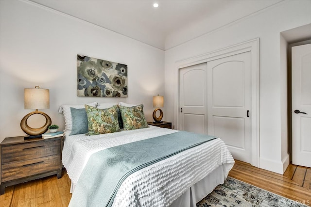 224 Twin Peaks Blvd, San Francisco, CA 94114 - bedroom featuring a closet, wood finished floors, and recessed lighting