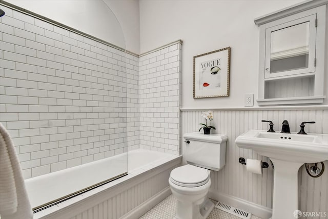 224 Twin Peaks Blvd, San Francisco, CA 94114 - full bathroom with tile patterned flooring, shower / tub combination, and a wainscoted wall