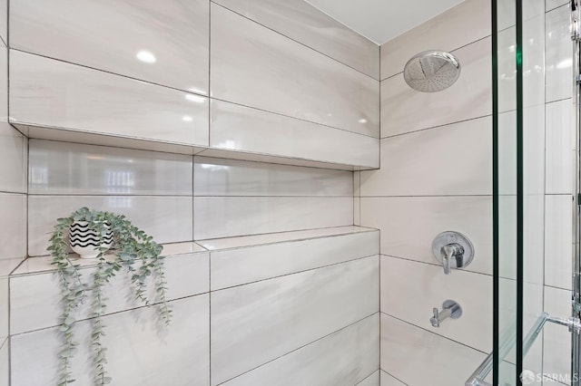 74 Crane St, San Francisco, CA 94124 - bathroom view of tiled shower