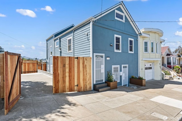 74 Crane St, San Francisco, CA 94124 - view of front facade