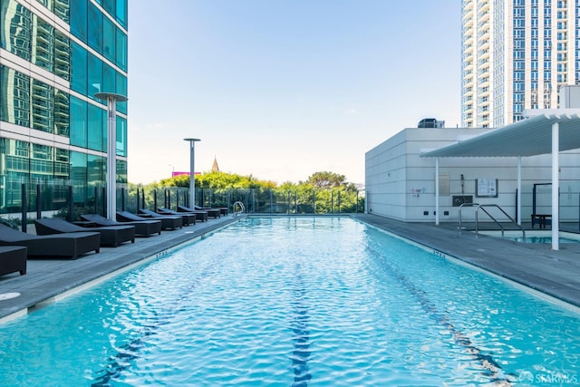 401 Harrison St Unit 23C, San Francisco, CA 94105 - community pool featuring a patio