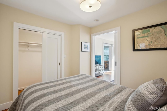 bedroom featuring a closet