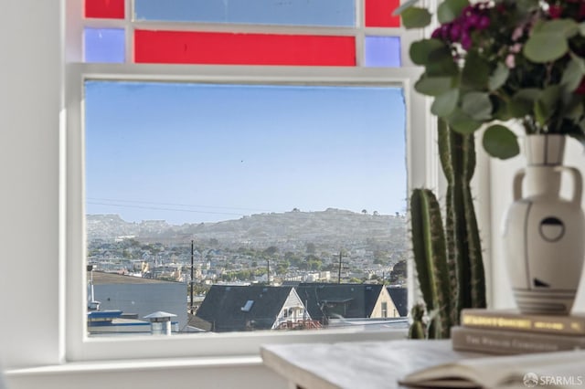 5 College Ter, San Francisco, CA 94112 - dining space featuring a mountain view