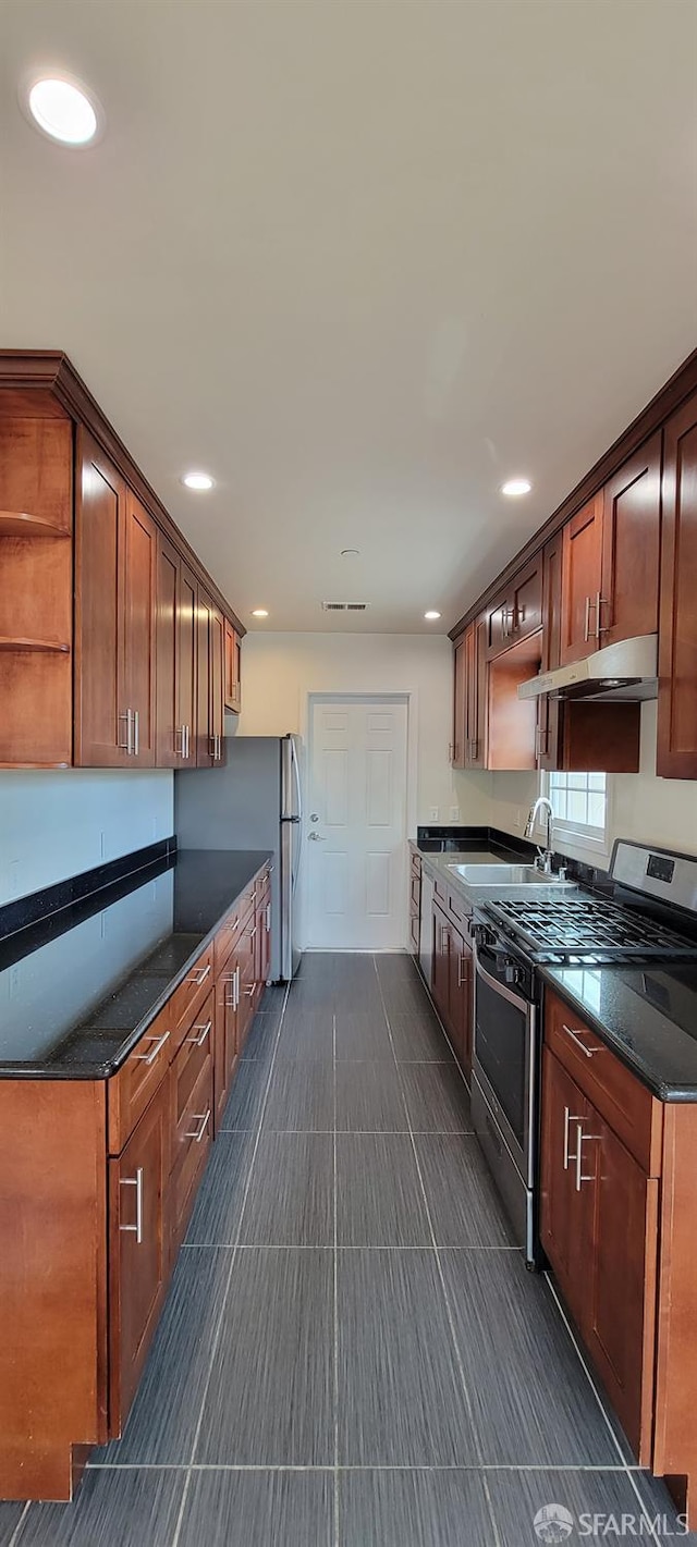 5922 Camden St, Oakland, CA 94605 - photo 4