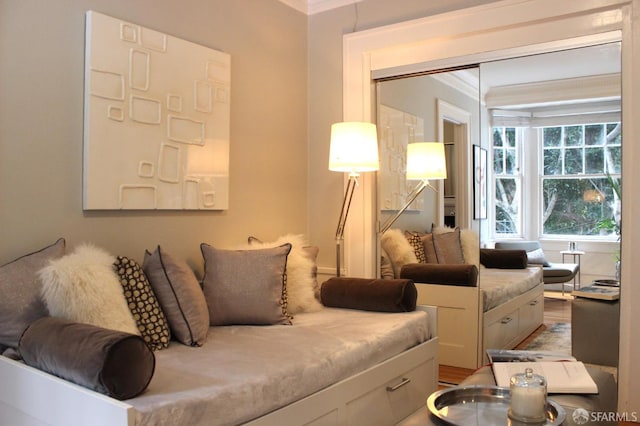 1155 Leavenworth St Unit 7, San Francisco, CA 94109 - living room with ornamental molding