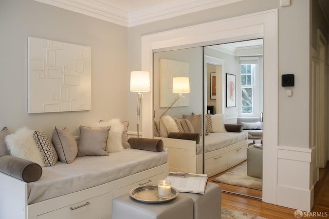 1155 Leavenworth St Unit 7, San Francisco, CA 94109 - living room with ornamental molding and light wood-style flooring