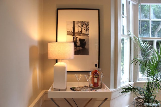 1155 Leavenworth St Unit 7, San Francisco, CA 94109 - hallway with plenty of natural light