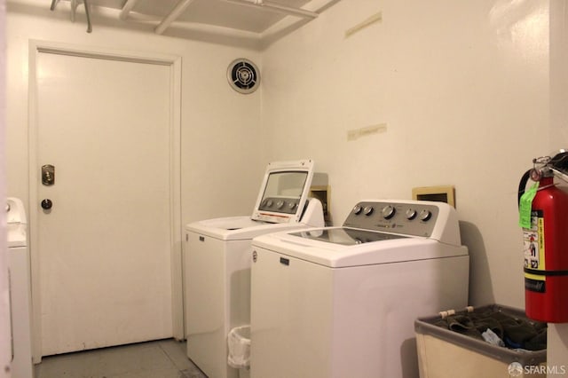 1155 Leavenworth St Unit 7, San Francisco, CA 94109 - laundry area with washer and dryer