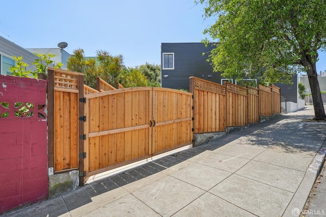 1100 Cortland Ave, San Francisco, CA 94110 - photo 38