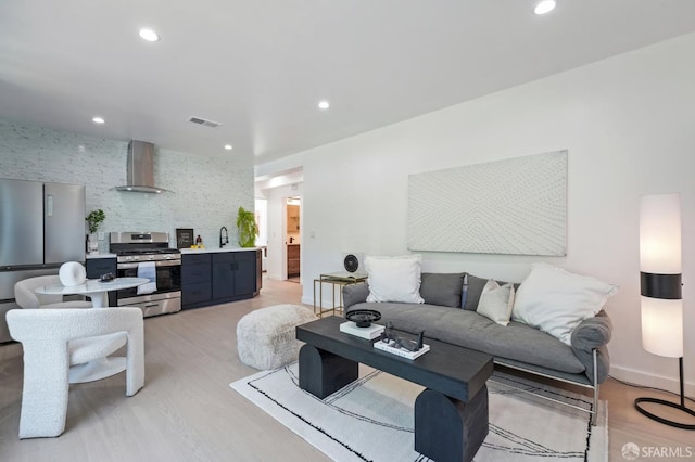 1100 Cortland Ave, San Francisco, CA 94110 - photo 1