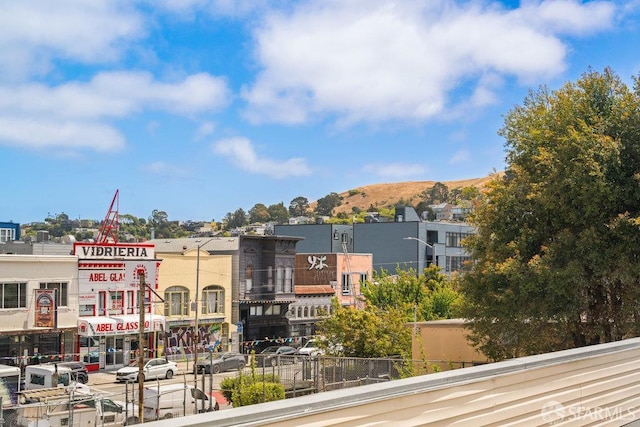 3421 25th St Unit 4, San Francisco, CA 94110 - view of building exterior with a mountain view
