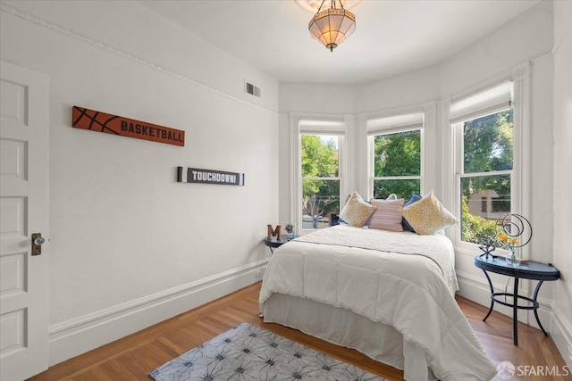 787 Arguello Blvd, San Francisco, CA 94118 - bedroom featuring wood finished floors and baseboards