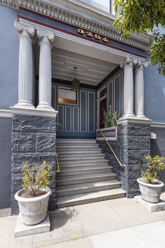 3294 Clay St Unit 6, San Francisco, CA 94123 - property entrance with a porch
