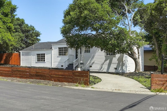 3901 La Colina Rd, El Sobrante, CA 94803 - view of front of home featuring a shingled roof